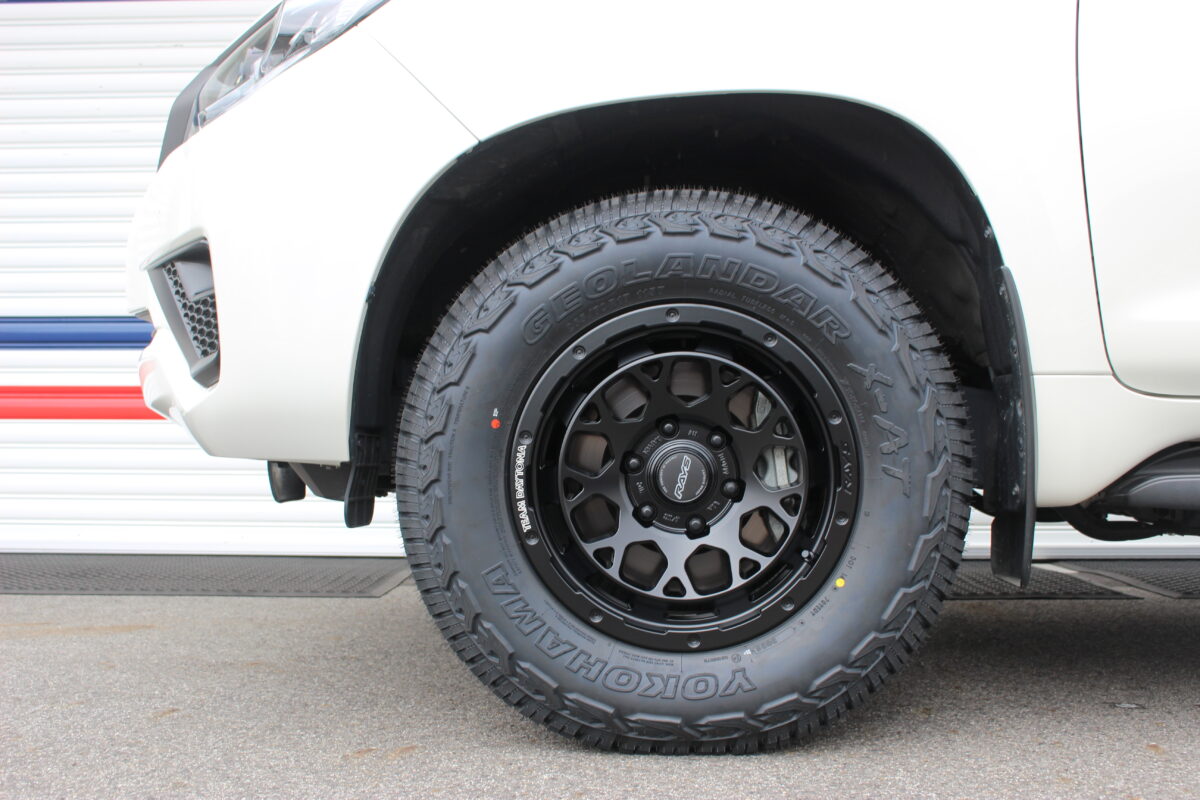 ジオランダーX-ATの265/70R17はプラドに装着可能