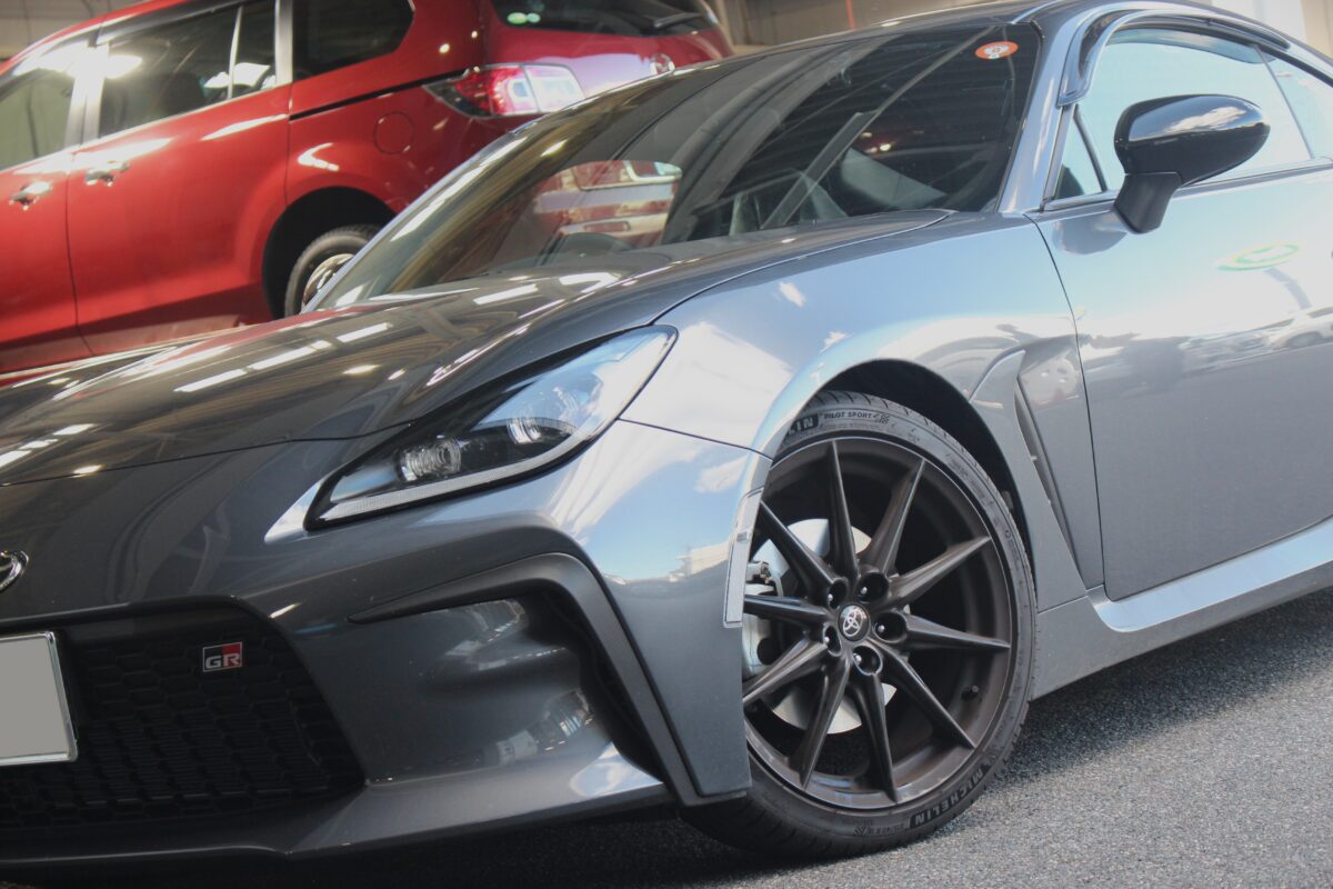 【GR86】BLITZ DAMPER ZZRでローダウンし好みの車高に調整します！！