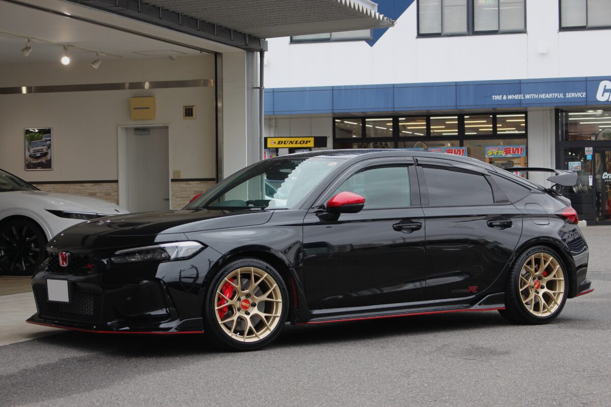 【FL5シビックタイプR】最高峰ブランドBBS RE-V7を装着デス！！ FK8　FL5　ホイール　カスタム　１８インチ　インチダウン　鍛造　BBS　RE-V7