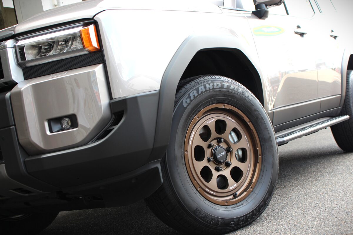 【ランクル250】新作RAYS A LAP-08Xを最速装着！！純正ホイールにブリザック DM-V3を装着し早めにスタッドレスタイヤの準備を！！