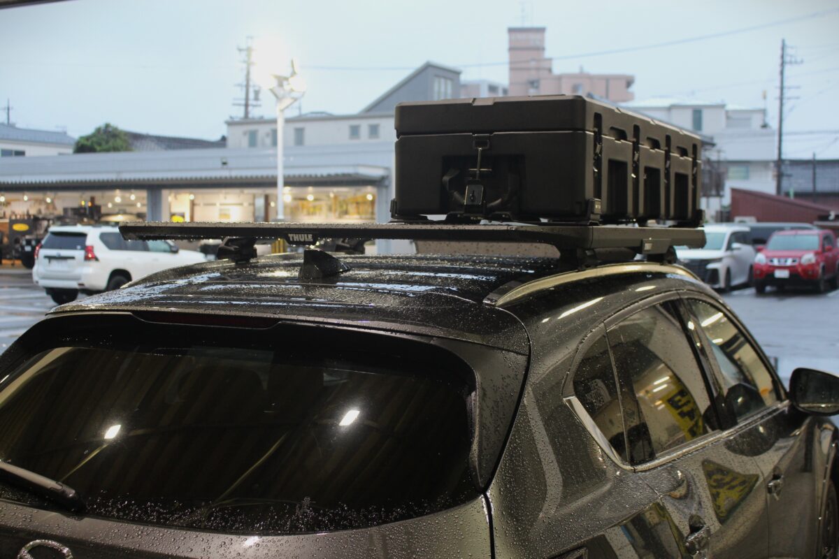 【CX-5】INNO ルーフラック搭載車にRIX BOXを即日取り付け！！