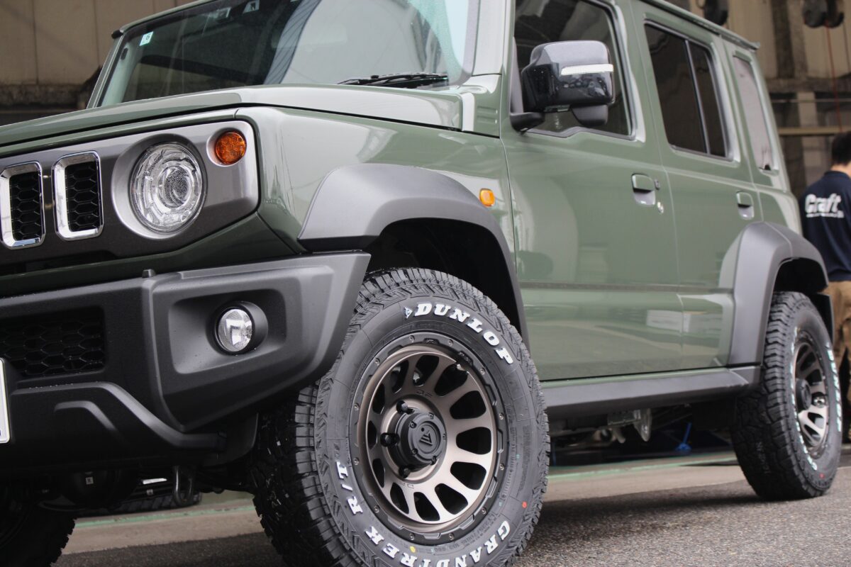 【ジムニーノマド】王道スタイル!デルタフォース・オーバル×最新作DUNLOP グラントレックRT/01を装着!!