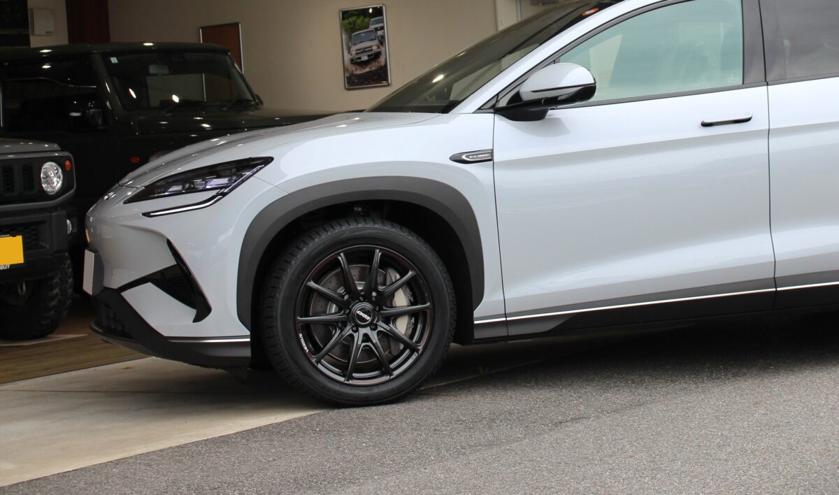 【BYD シーライオン7】適合ホイールってある？の疑問を解決！RAYS ベルサス VV25Rを装着デス！！