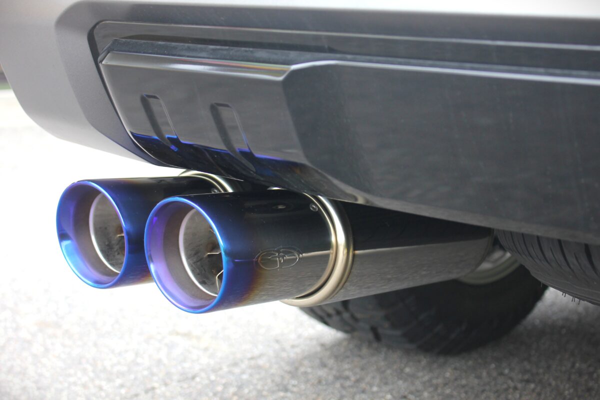 ランクル250のマフラー交換