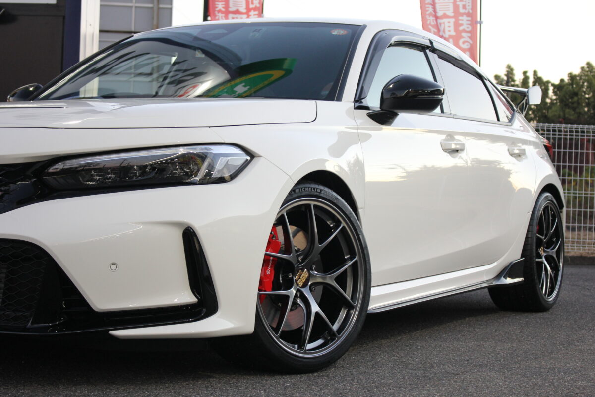 FL5シビックタイプRにBBS RI-Dを装着した画像