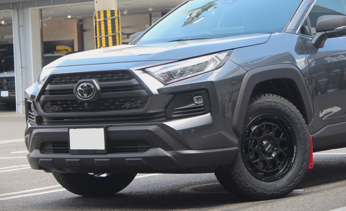 【RAV4】RAYS DAYTONA M9+にジオランダーAT4 G018を装着デス!!