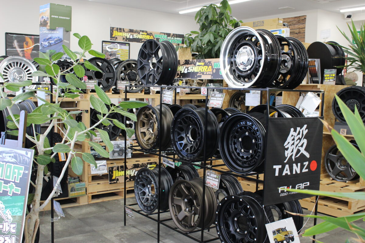 ジムニーノマド用ホイール　MIDガルシアシスコタイプ２