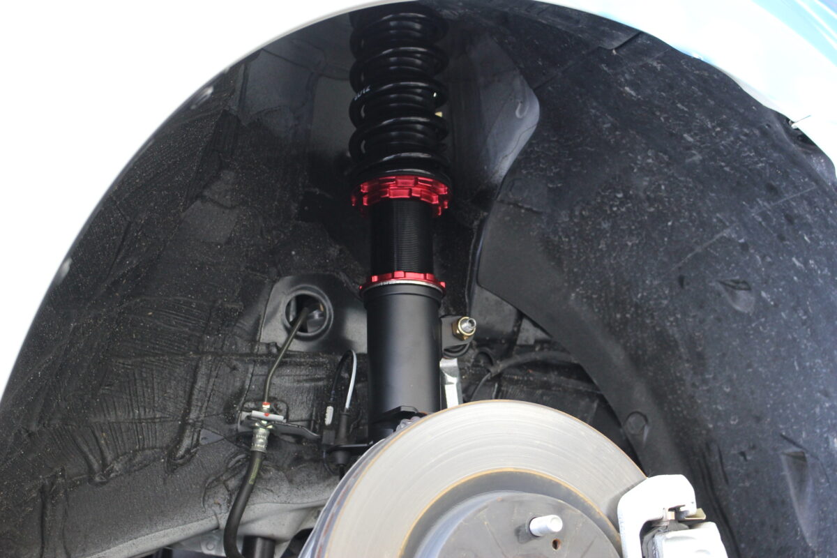 ZC33SスイフトスポーツにブリッツダンパーZZR