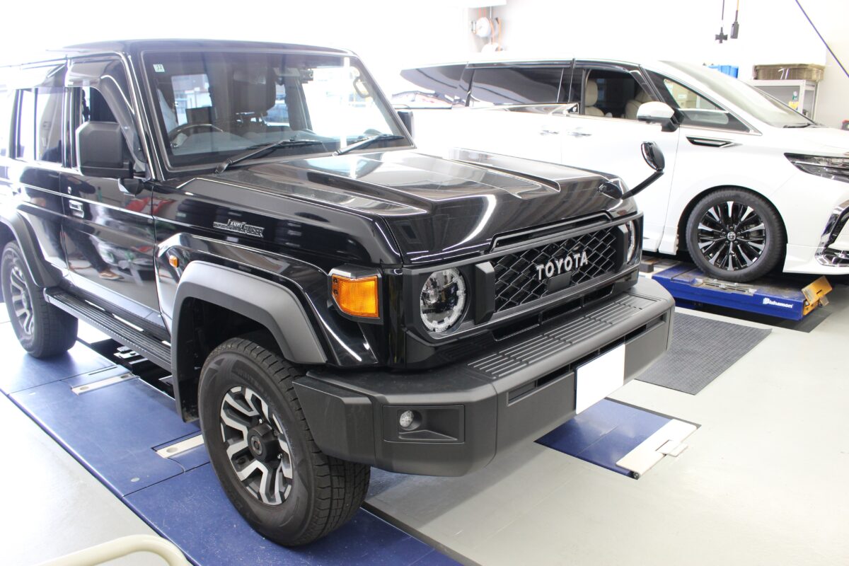 ブラッドレーをランクルに装着。定番カスタム