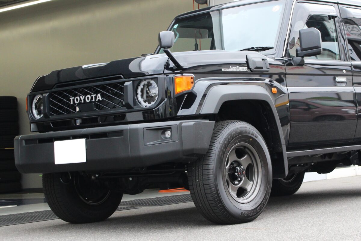 再再販ランクルにブラッドレーを装着すると