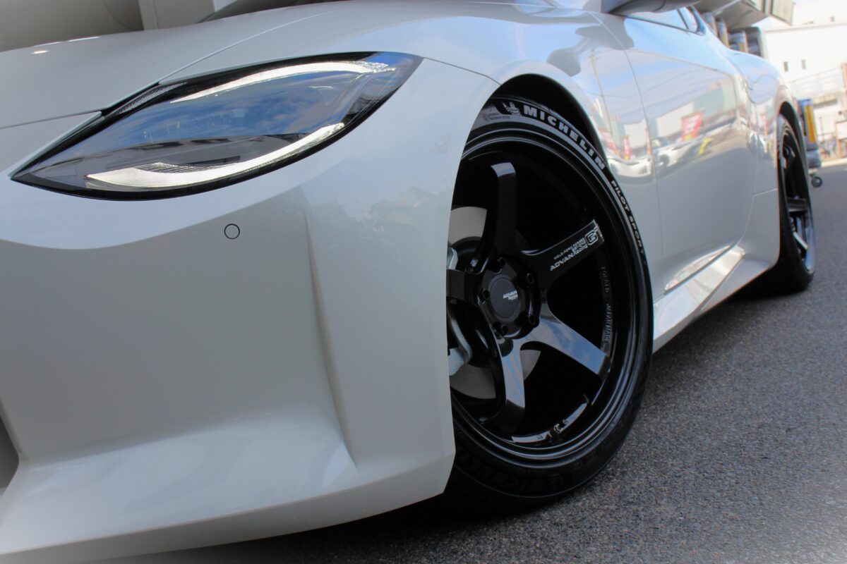 【フェアレディRZ34】アドバンGTビヨンド装着！HKSハイパーマックスSと「最大コンケイブ」で魅せる至高のZ☆彡