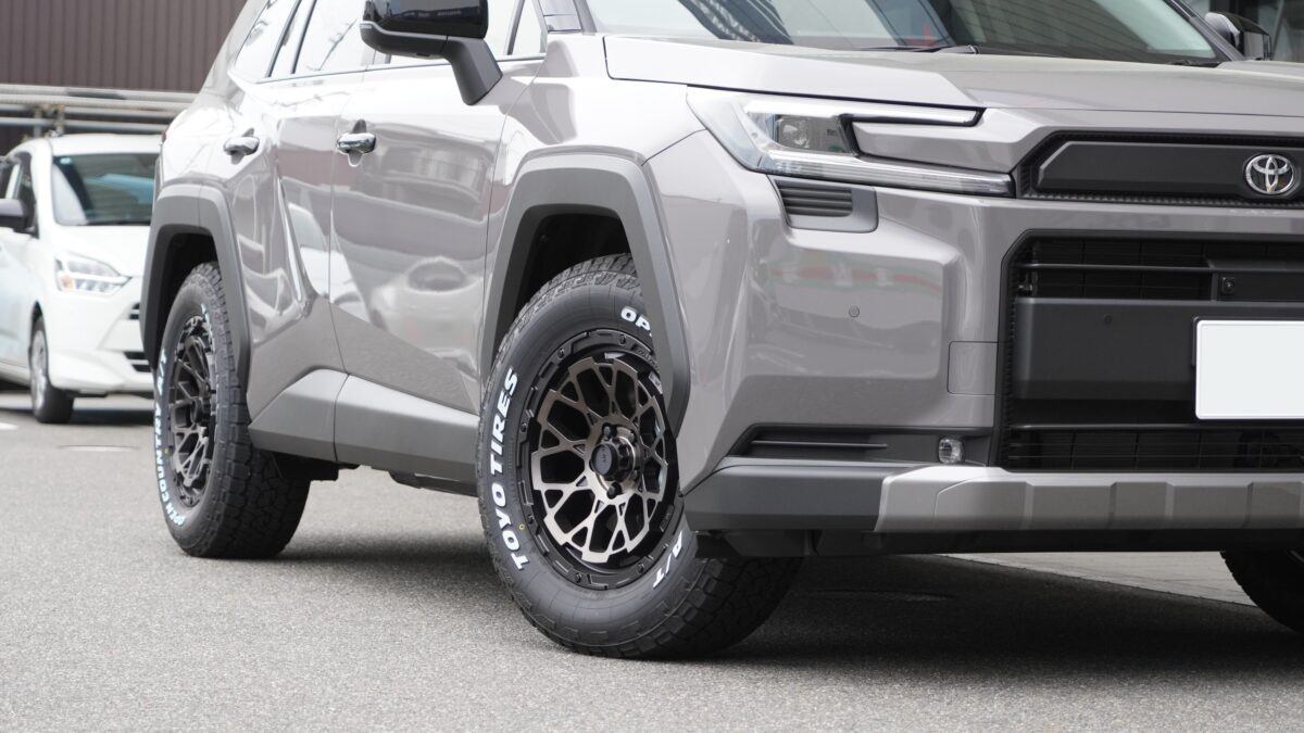 【デモカーRAV4アドベンチャー】4x4ES Air/Gロックスを装着!オープンカントリーAT3で仕上げる究極のアーバンオフスタイル☆彡